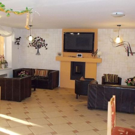 דונובאלי Family Apartments Spiezovec מראה חיצוני תמונה